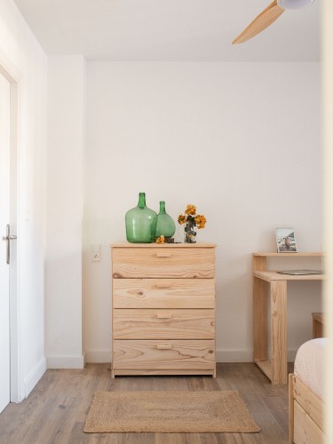 Cómoda cajonera con cuatro cajones | LUFE