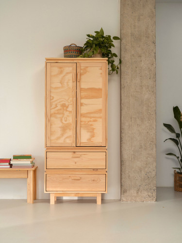 Armadio in legno naturale con gambe e 2 cassetti | LUFE