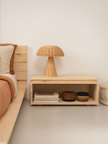 Comodino con vano a giorno in legno naturale | LUFE