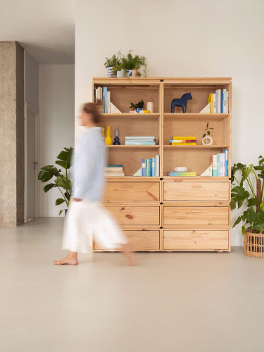 Scaffale libreria in legno naturale con cassetti | LUFE