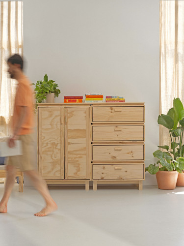 Credenza in legno naturale con armadio e 4 cassetti | LUFE