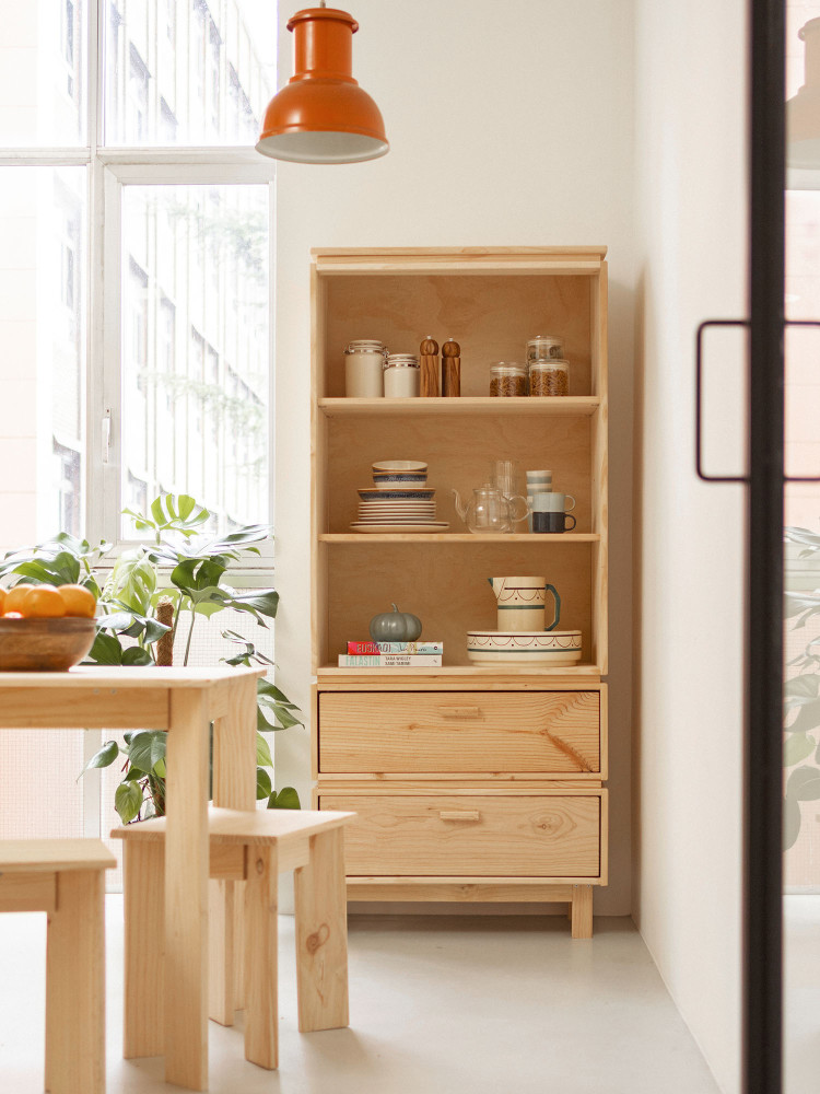 Alacena de madera natural con cajones y patas | LUFE 2