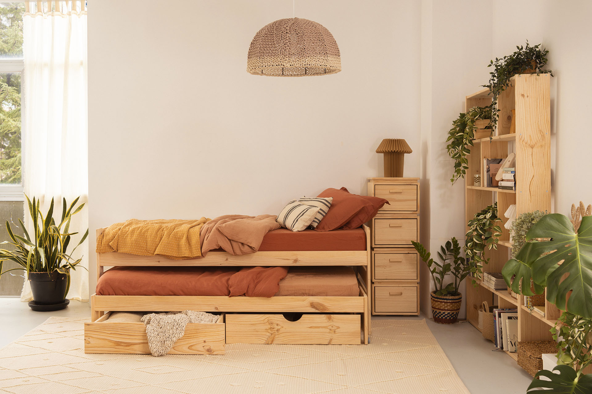 Imagen de ambiente 1 para:Cama nido de tres niveles con cajones