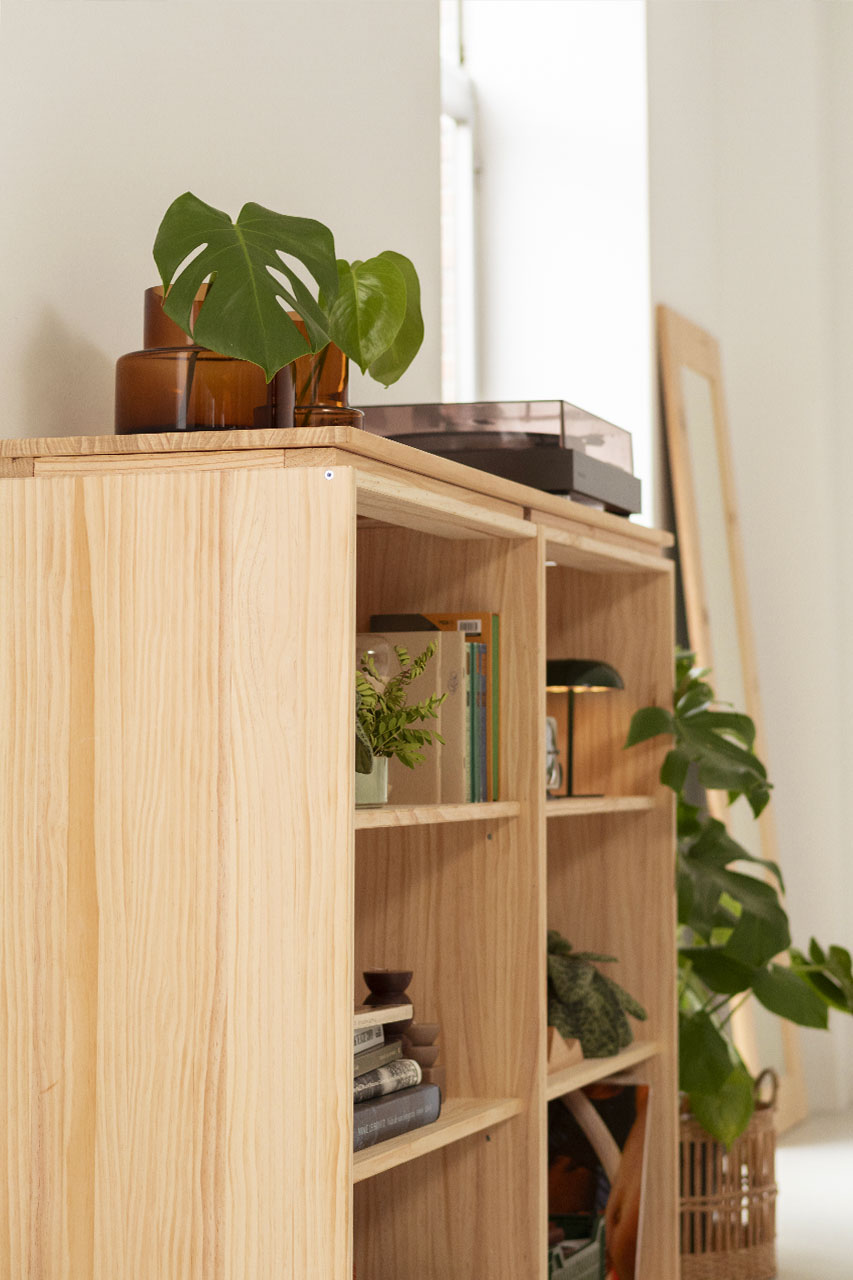 Imagen de ambiente 2 para:Estantería librería baja de madera natural
