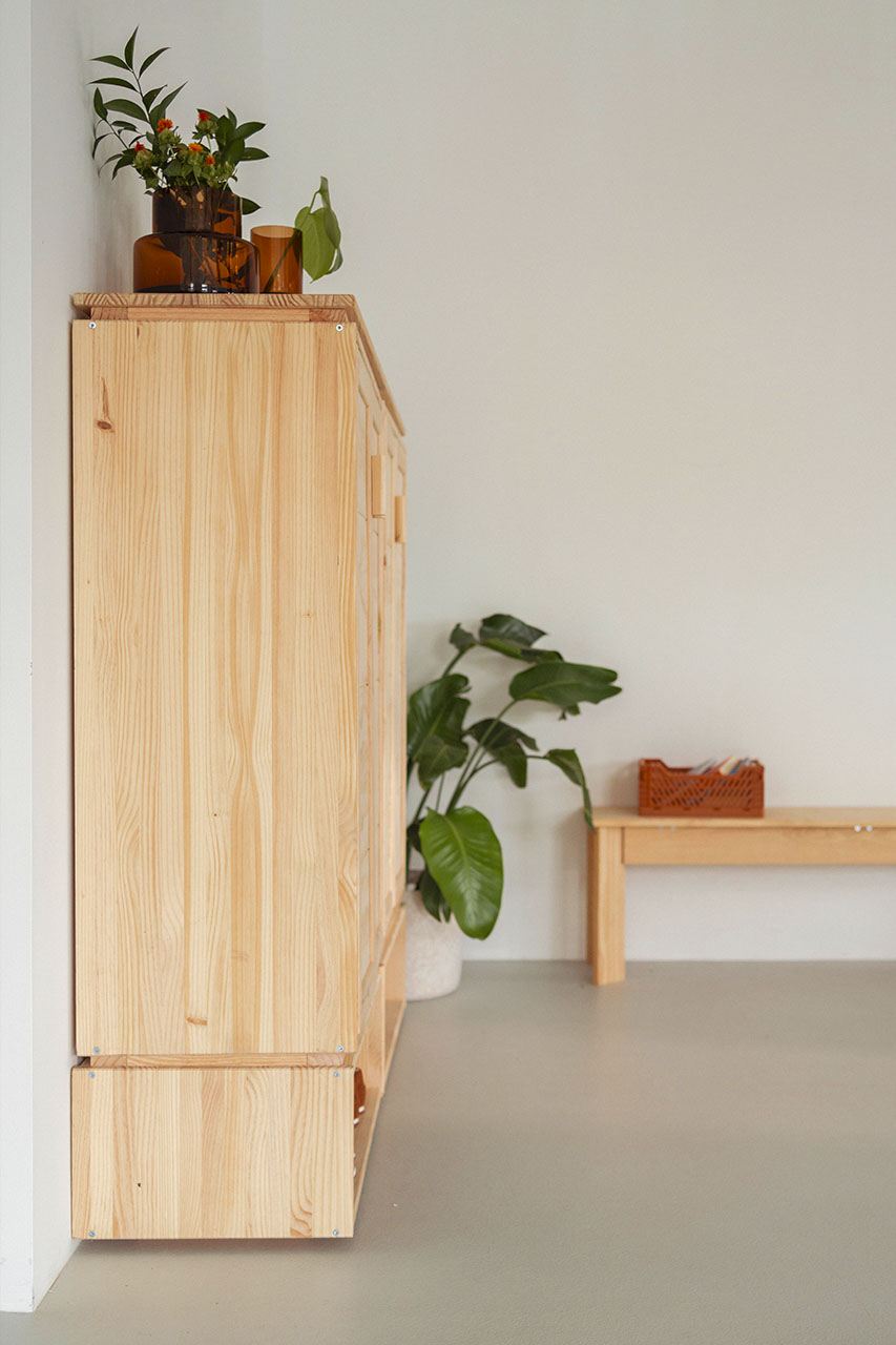 Imagen de ambiente 3 para:Armario zapatero con puertas y hueco inferior